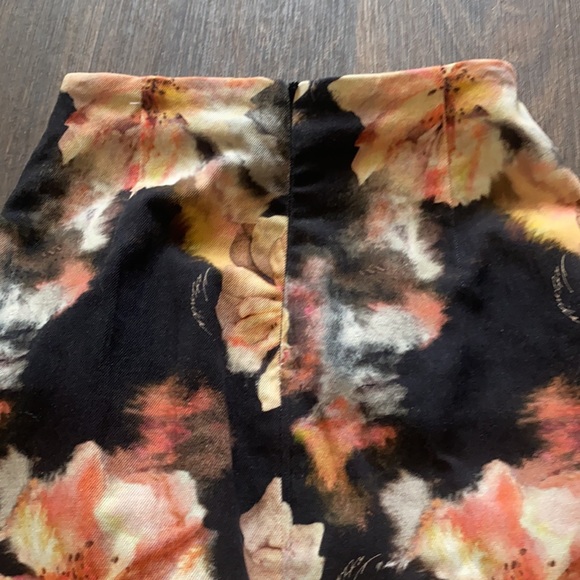 Vatanika Floral Skirt - Picture 5 of 6